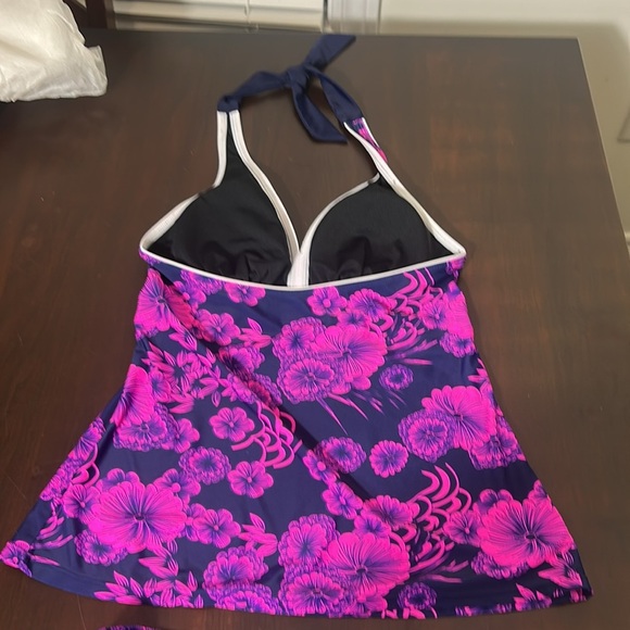 Floral Purple and Navy 2 Piece Tankini Halter Top and Skort Swimsuit Women Sz. S - Picture 9 of 12
